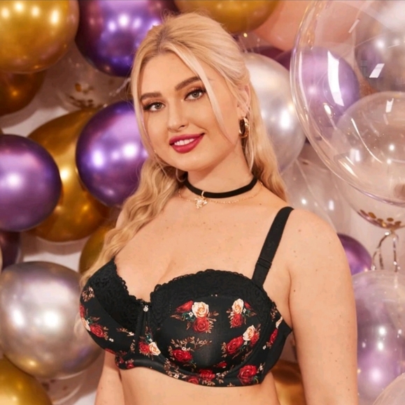 Plus Size Black and Red Rose Floral Lace Underwire BRA 105F /46DD New Shein - Picture 1 of 4
